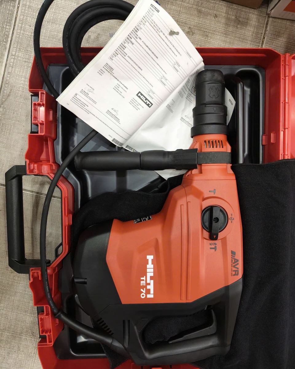 may khoan hilti TE 70