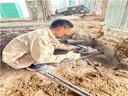 Thi Công Khoan Cấy Thép Dầm Móng D20 Bằng Keo Bossong BCR 400 Vplus Tropical Tại inhomes Hàm Nghi