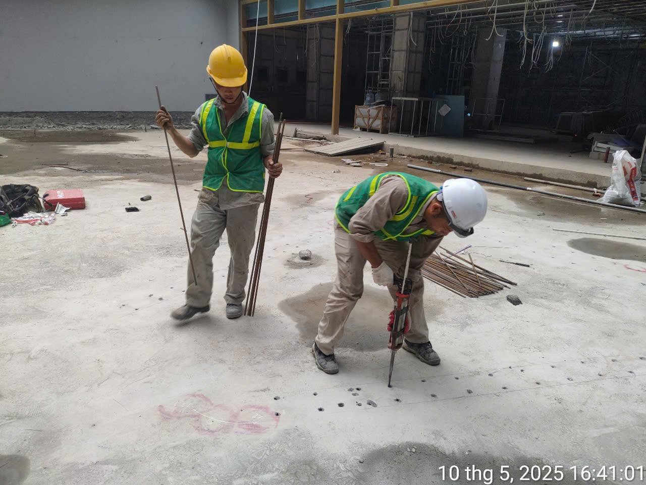 keo cấy thép hillti