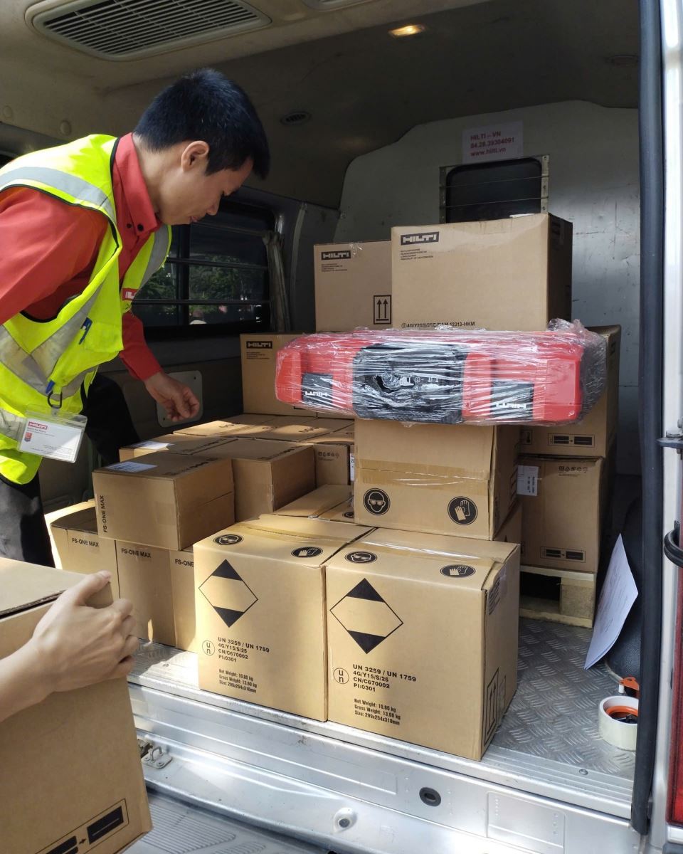 keo cấy thép Hilti