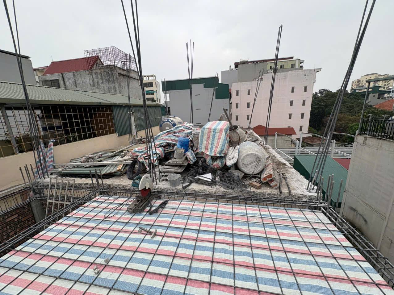 khoan cấy thép cột