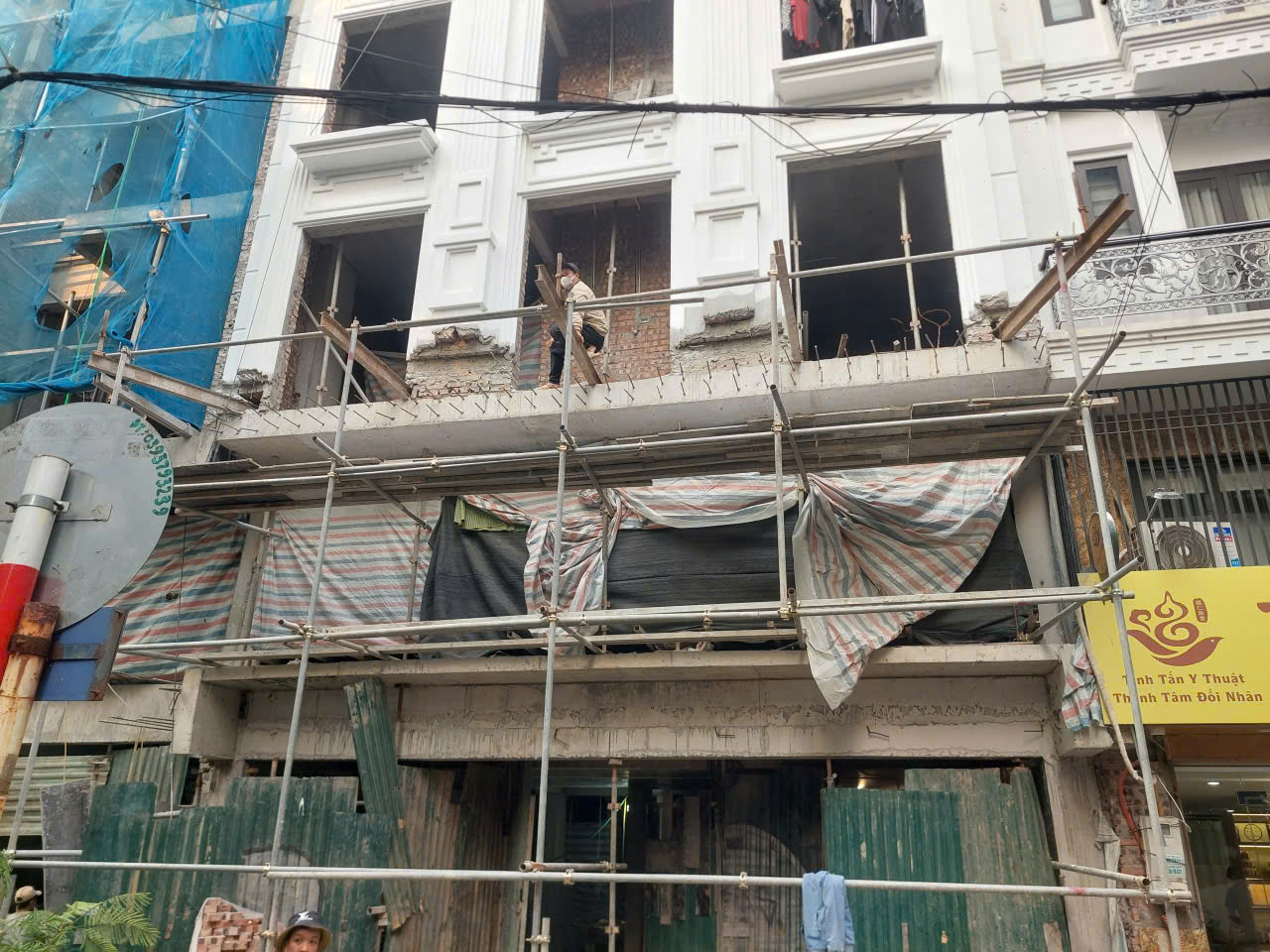 khoan cấy thép chờ