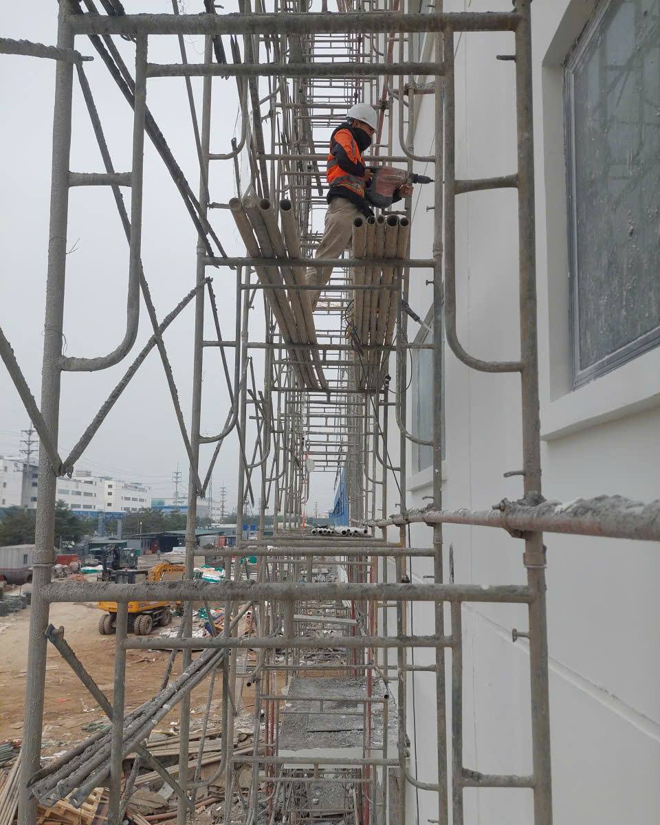 khoan cấy thép chờ