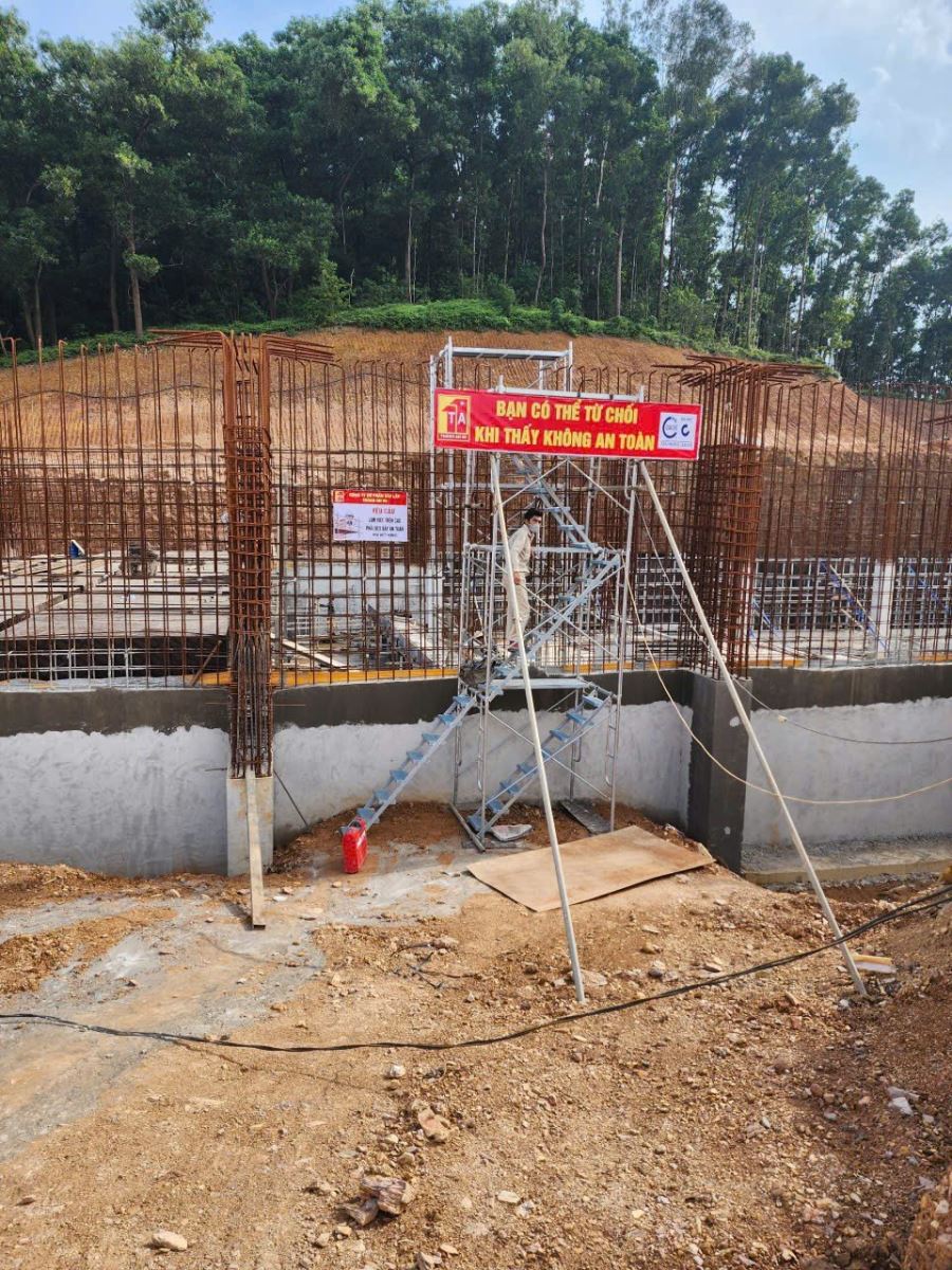 thi công khoan cấy thép dầm